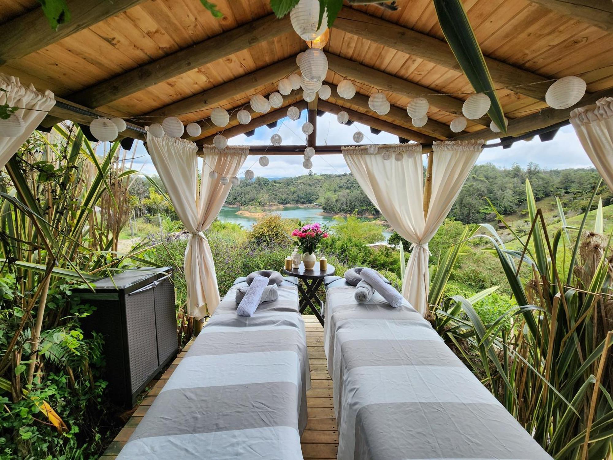 Levit Glamping - Hotel Guatape Penol (Adults Only) المظهر الخارجي الصورة