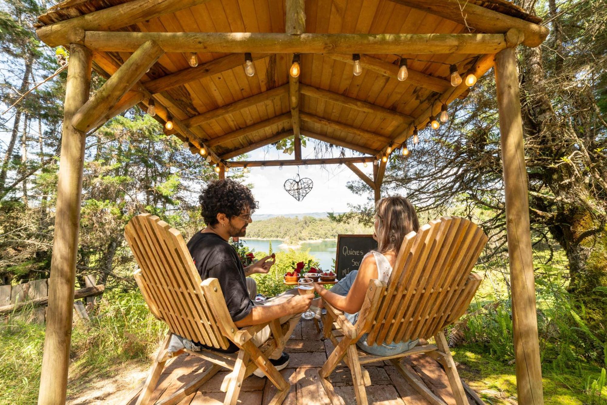 Levit Glamping - Hotel Guatape Penol (Adults Only) المظهر الخارجي الصورة