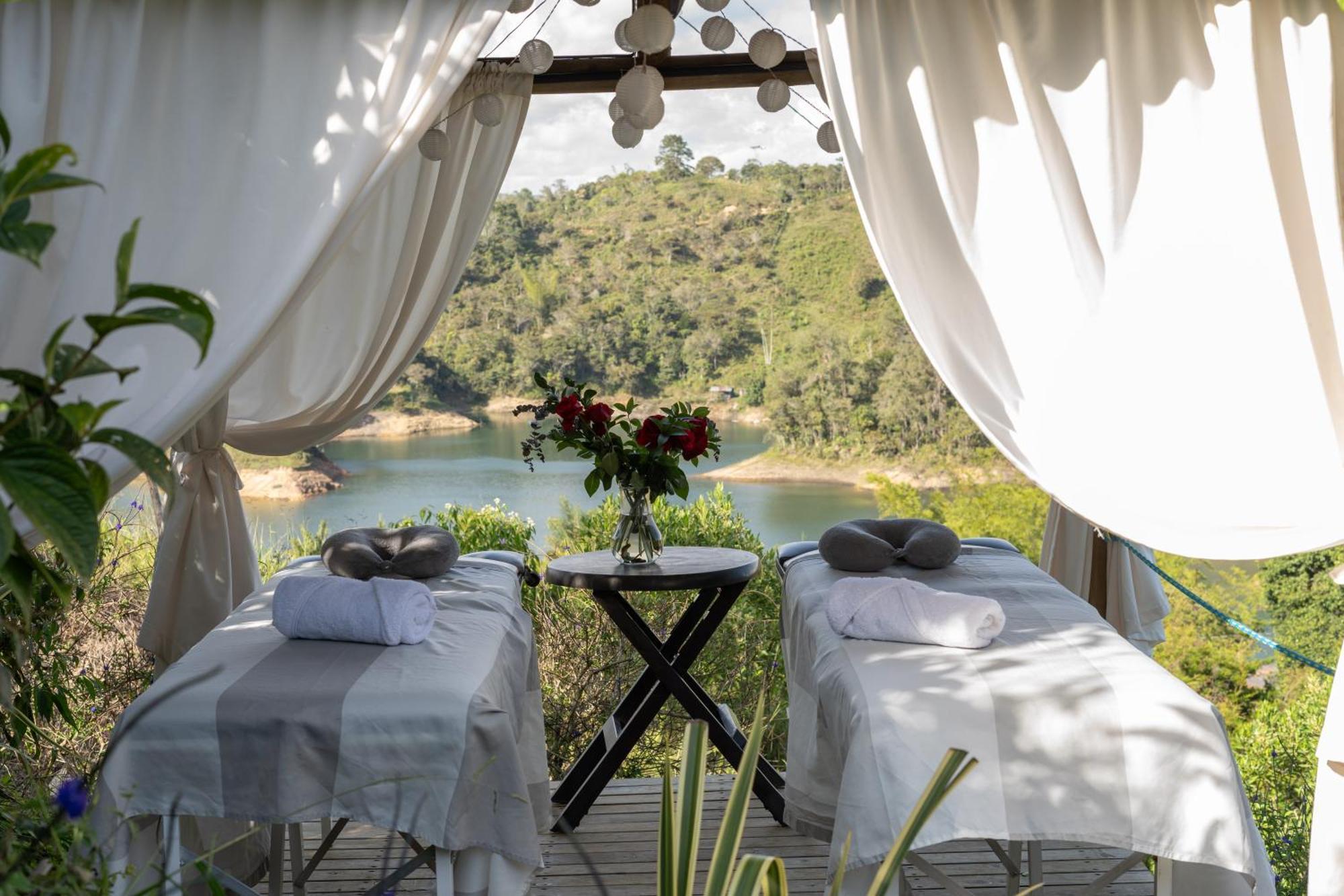Levit Glamping - Hotel Guatape Penol (Adults Only) المظهر الخارجي الصورة