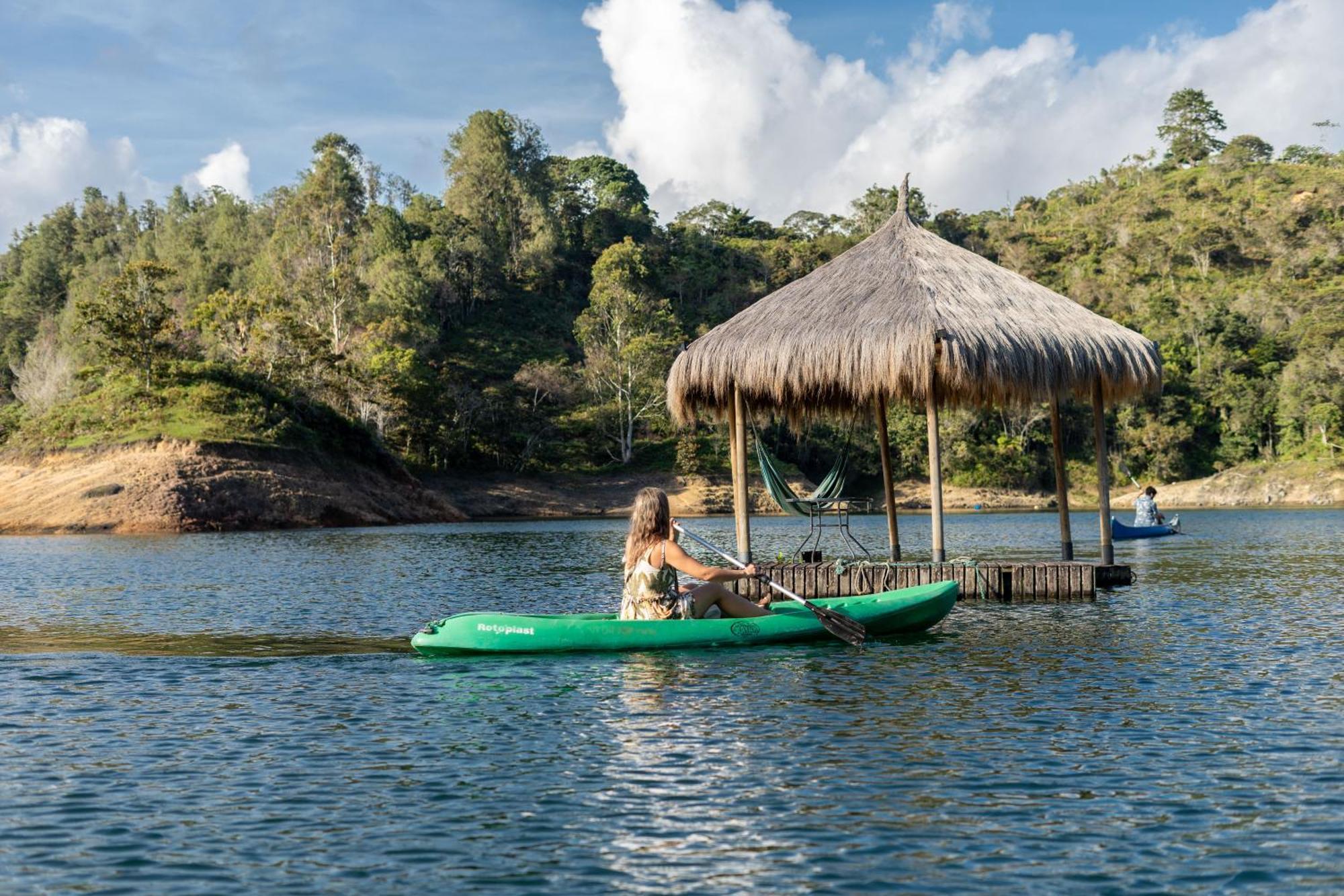 Levit Glamping - Hotel Guatape Penol (Adults Only) المظهر الخارجي الصورة